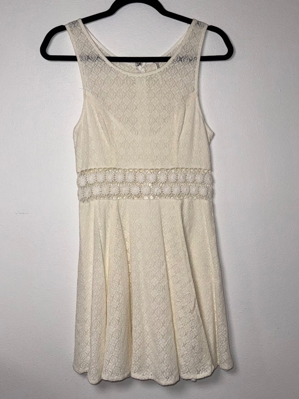 Free People Size 8 Ivory Crochet Lace Fit & Flare Sleeveless Dress Boho Romantic